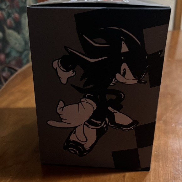 Shadow the Hedgehog figure - Picture 4 of 6